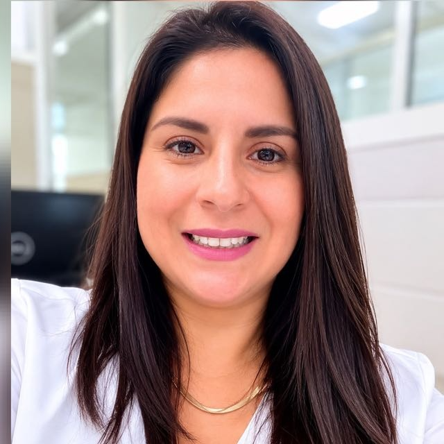 Dra. Andrea Gabriela Blanco Pasquel, Patóloga clínica de Vidalia